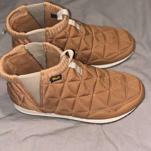 🥾 FOR SALE: Teva Women’s Reember Mid Platform Boots – Size 10 – Caribou Color - Picture 5 of 6